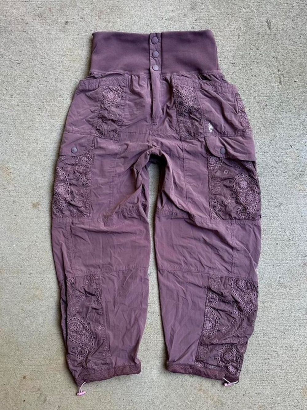 Free People Movement High Waisted Cropped Cargo Jogger with Embroidery Size S